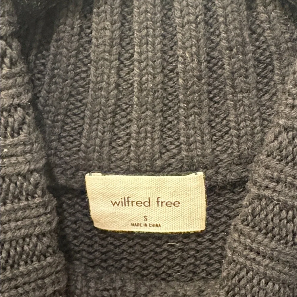 Aritzia Wilfred Free crop sweater - Picture 2 of 5
